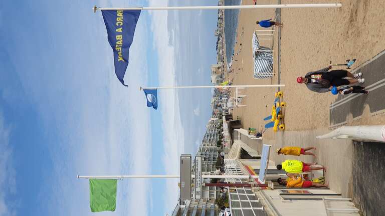 La baie de La Baule est l'une des plus belles baies du monde - Plage de 9kms de long - Villas immeubles front de mer - baie illuminée
