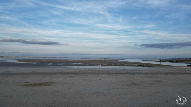 chenal-port-de-la-baule-le-pouliguen-vue-depuis-plage-benoit-la-baule-360-signe-h3-the-magnifier-mkuyiikdi2j21rwc-2880