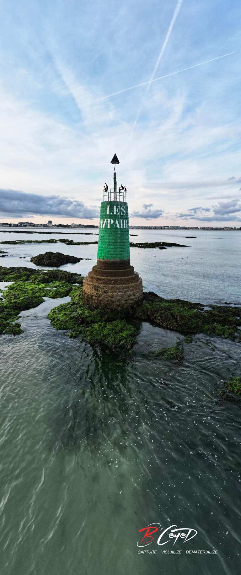 phare-la-baule-les-impairs-entree-port-le-pouliguen