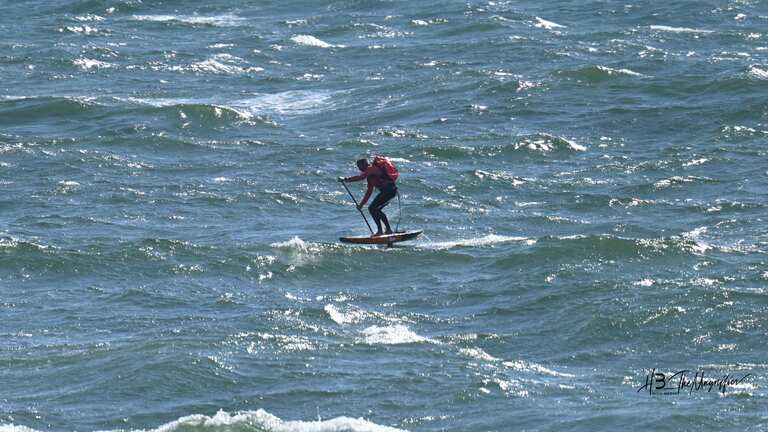 sport nautique de glisse aux abords immédiats du port de La Turballe