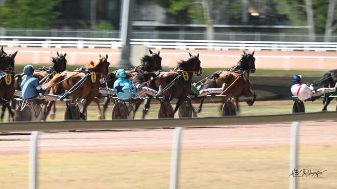 Course hippique de trot à l'hippodrome de Pornichet